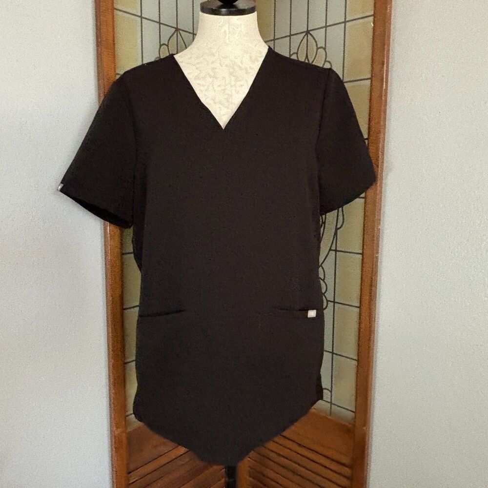 2 FIGS Scrub Top Technical Collection Shirt Black Stretch Pockets Size L